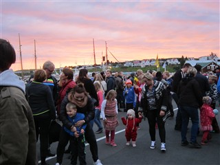 Evening at the harbor-Mærudagar