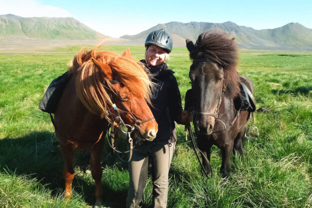 Horse riding in Saltvík center