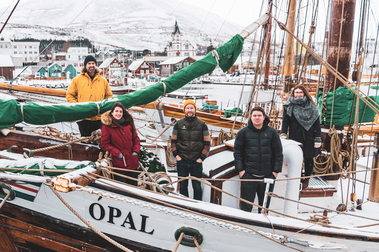 Ocean Missions and North Sailing Teams onboard schooner Opal