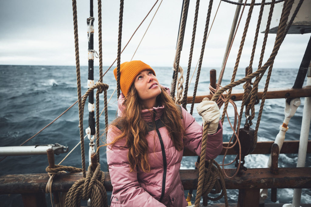 Learning traditional sailing © Ása Steinars