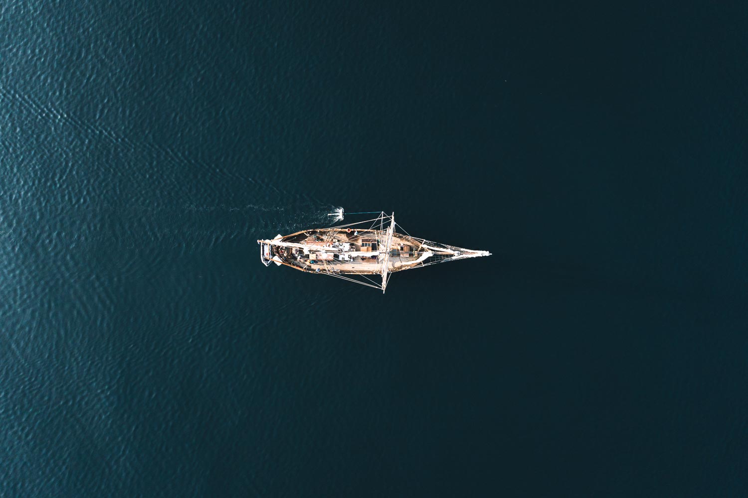 Schooner Opal with manta trawl